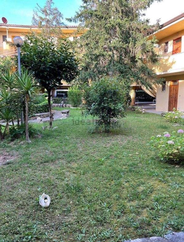 appartamento in vendita a Viareggio in zona Torre del Lago