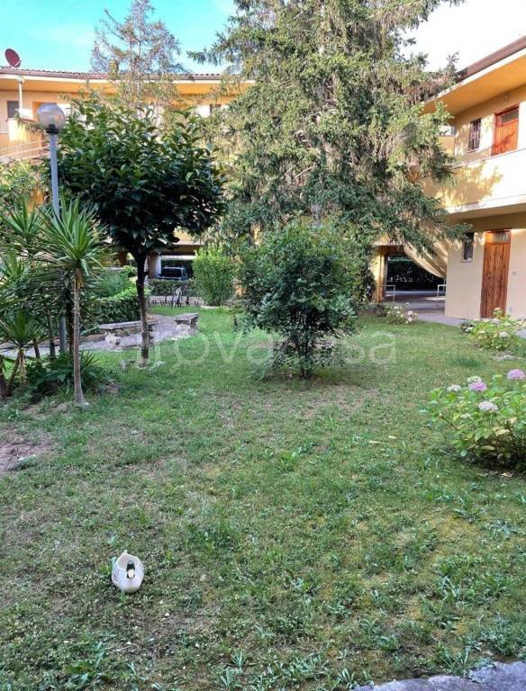 appartamento in vendita a Viareggio in zona Torre del Lago