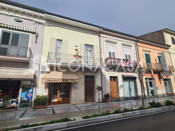 appartamento in vendita a Viareggio in zona Centro Storico