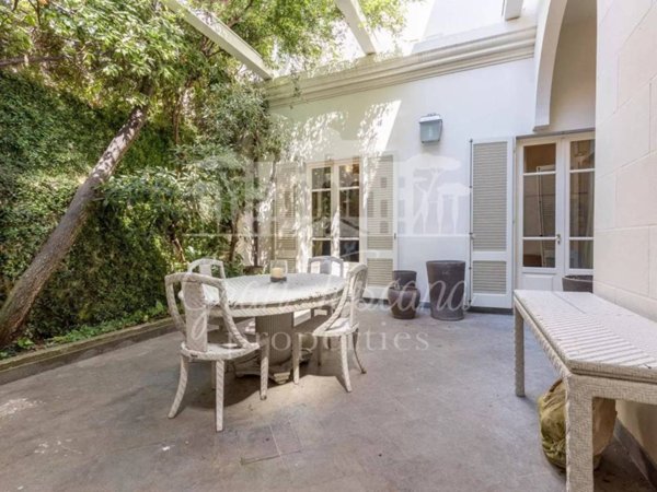 casa indipendente in vendita a Viareggio