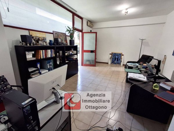 appartamento in vendita a Viareggio in zona Marco Polo