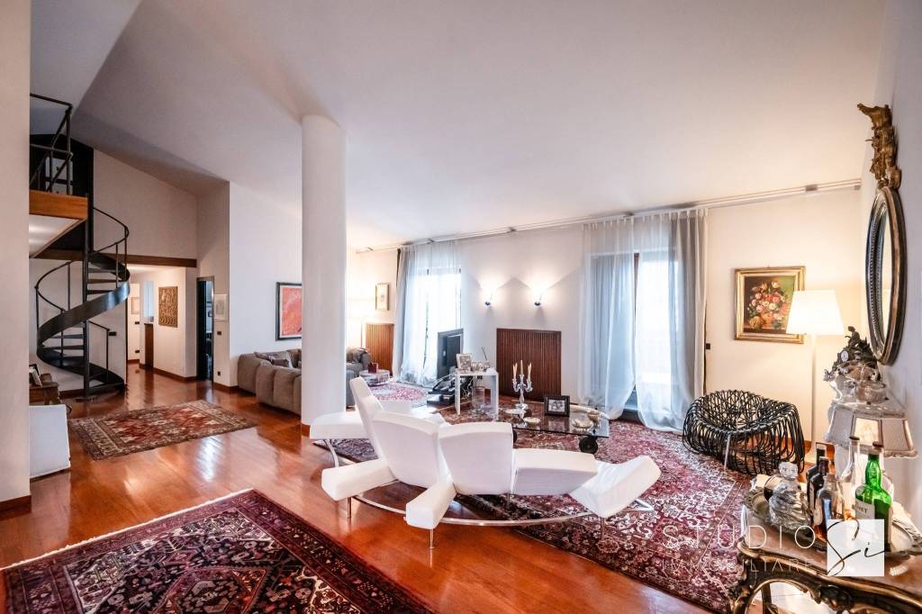 appartamento in vendita a Viareggio