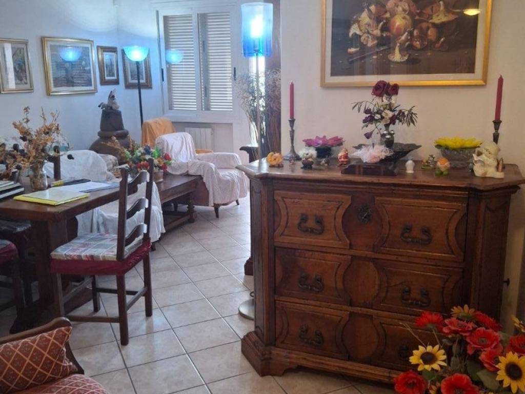 appartamento in vendita a Viareggio in zona Marco Polo