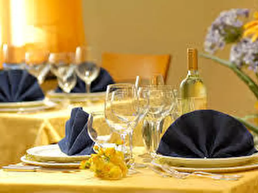 negozio in vendita a Viareggio in zona Centro Storico