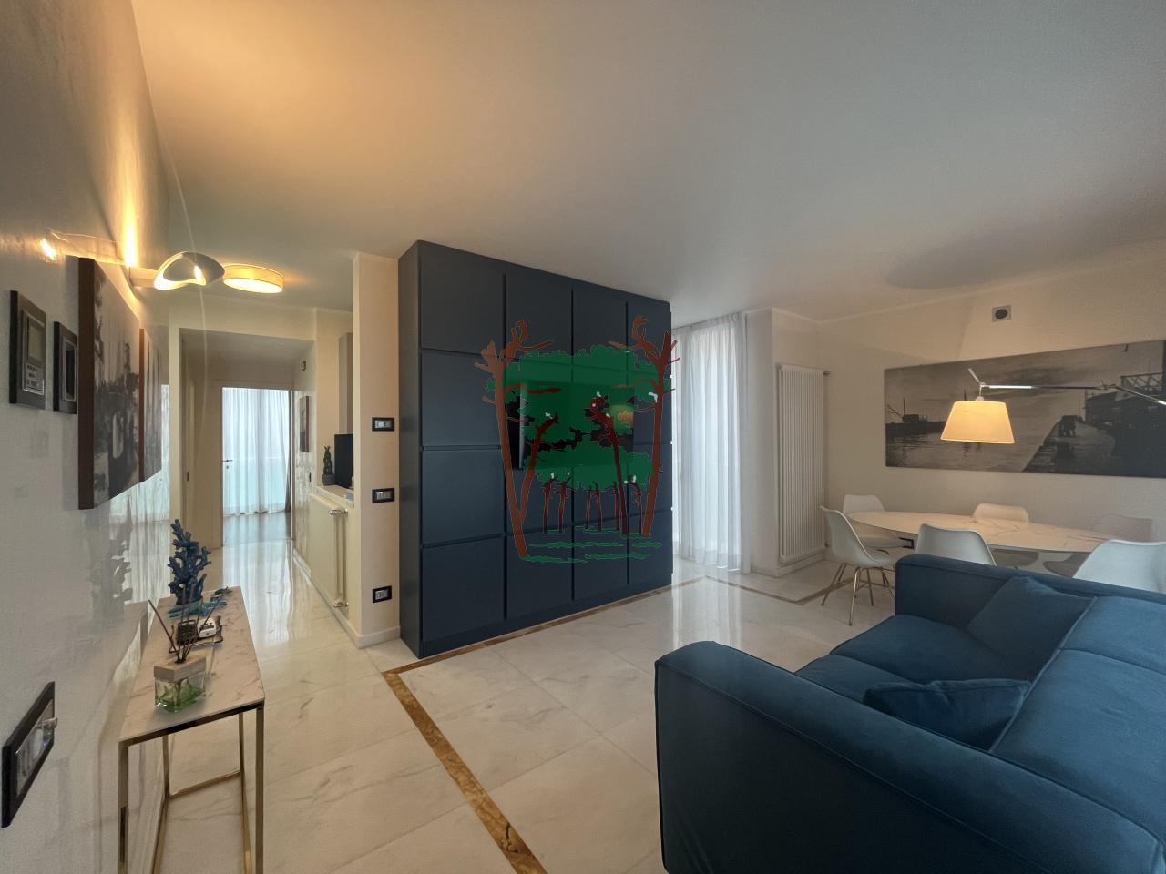 casa indipendente in vendita a Viareggio