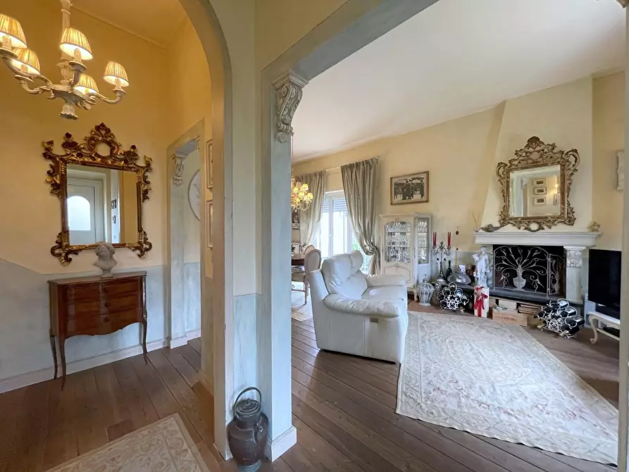 casa indipendente in vendita a Viareggio in zona Campo d'Aviazione