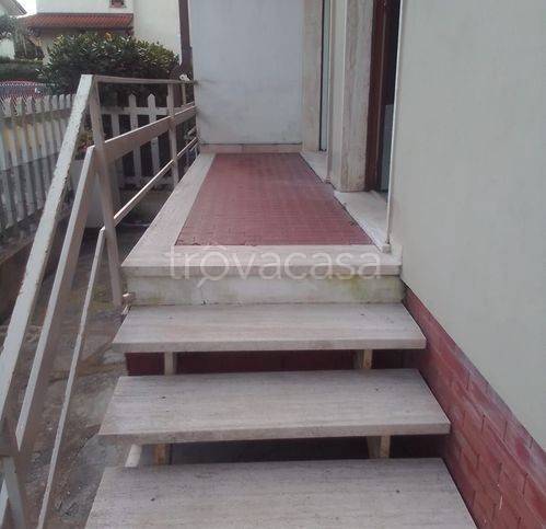 casa indipendente in vendita a Viareggio in zona Torre del Lago