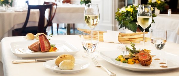 locale commerciale in vendita a Viareggio in zona Torre del Lago