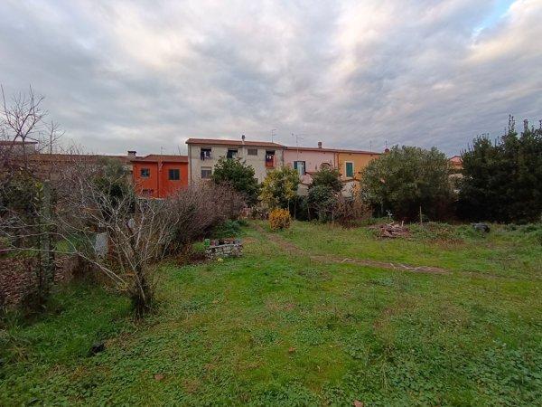 casa indipendente in vendita a Viareggio in zona Torre del Lago