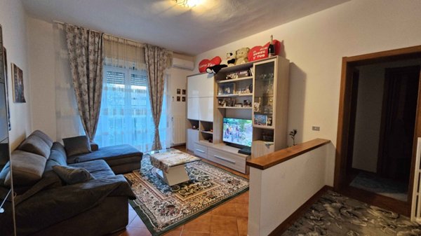 appartamento in vendita a Viareggio in zona Centro Storico