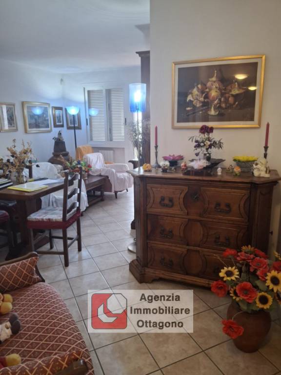 appartamento in vendita a Viareggio in zona Marco Polo