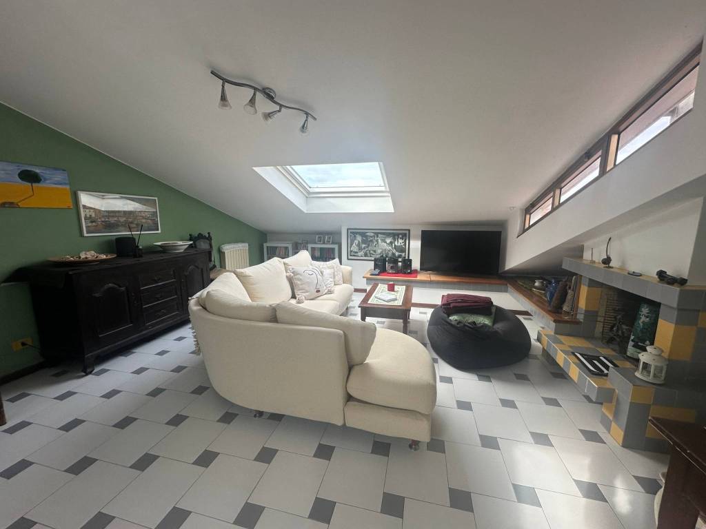 appartamento in vendita a Viareggio in zona Migliarina