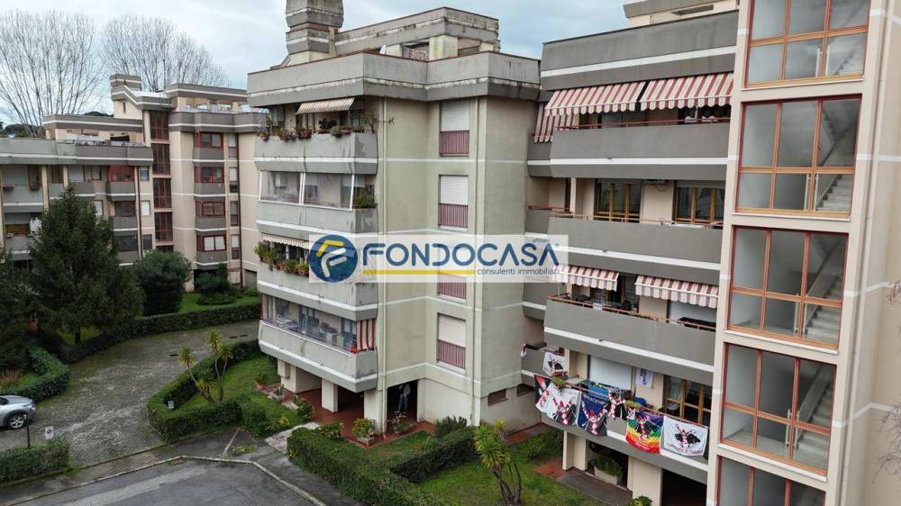 appartamento in vendita a Viareggio in zona Campo d'Aviazione