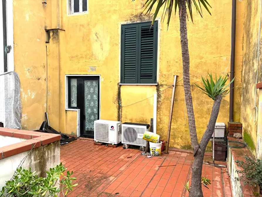 casa indipendente in vendita a Viareggio in zona Centro Storico