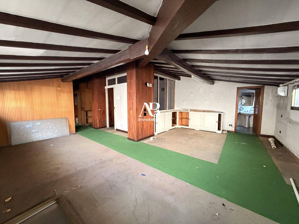 appartamento in vendita a Viareggio