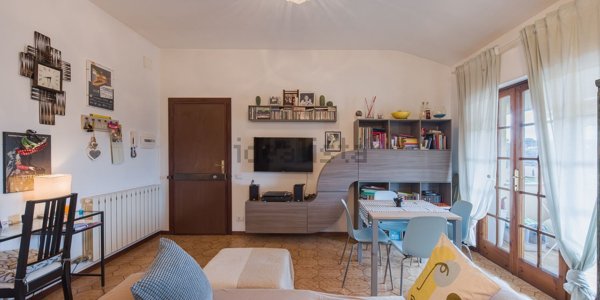 appartamento in vendita a Viareggio in zona Torre del Lago