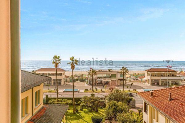 appartamento in vendita a Viareggio