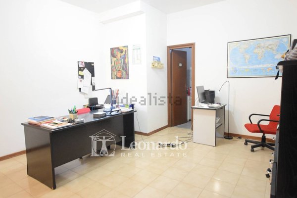 ufficio in vendita a Viareggio