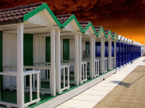 casa indipendente in vendita a Viareggio