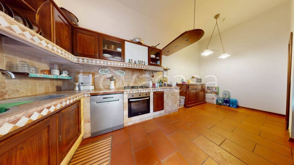 casa indipendente in vendita a Viareggio