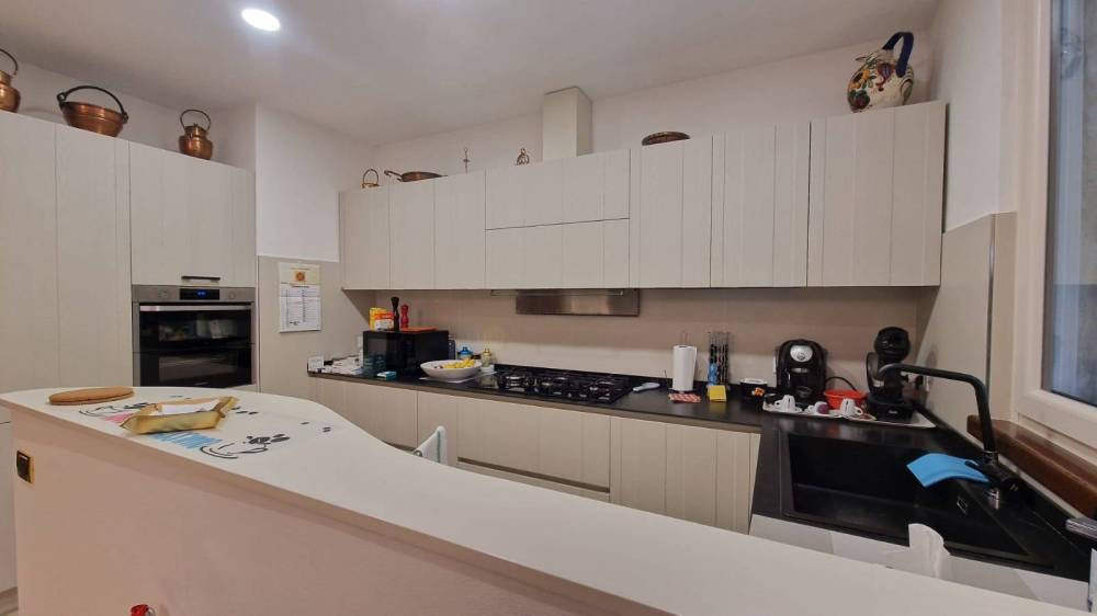 appartamento in vendita a Viareggio in zona Campo d'Aviazione