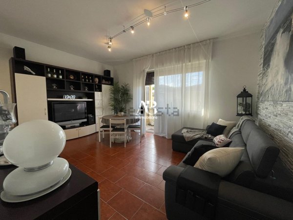 appartamento in vendita a Viareggio in zona Marco Polo