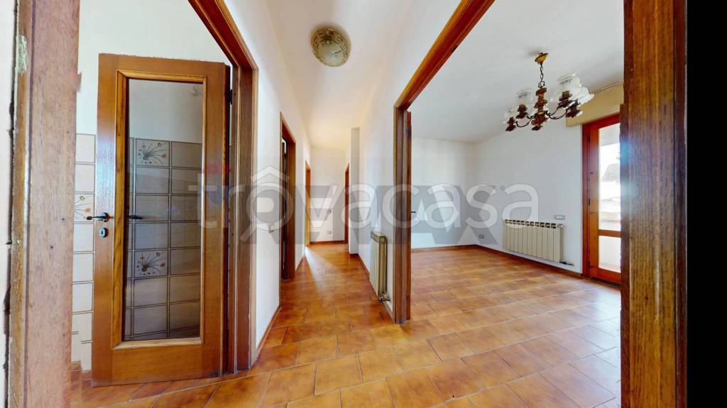 appartamento in vendita a Viareggio in zona Torre del Lago