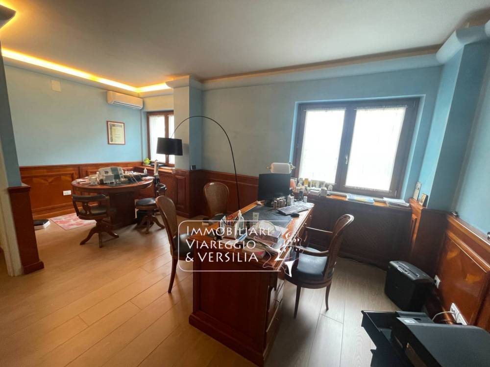 appartamento in vendita a Viareggio