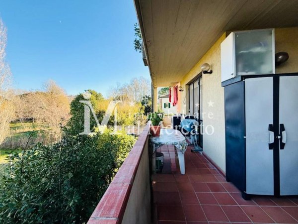 casa indipendente in vendita a Viareggio in zona Torre del Lago