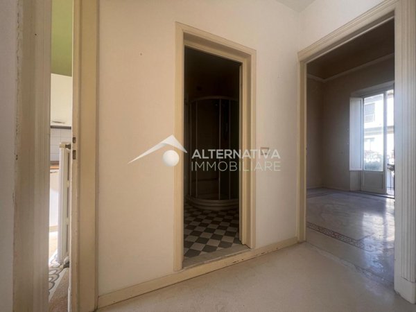 appartamento in vendita a Viareggio