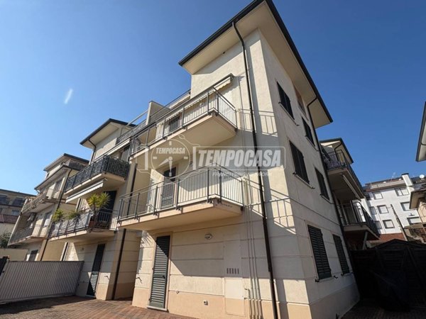 appartamento in vendita a Viareggio in zona Centro Storico