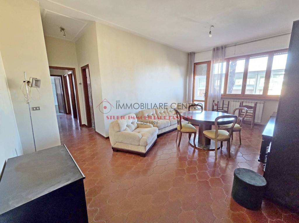 appartamento in vendita a Viareggio in zona Don Bosco