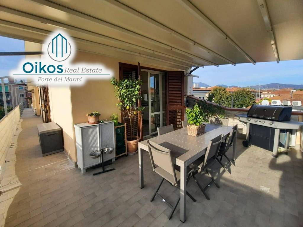 appartamento in vendita a Viareggio in zona Campo d'Aviazione