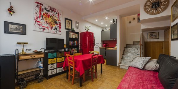 casa indipendente in vendita a Viareggio in zona Torre del Lago
