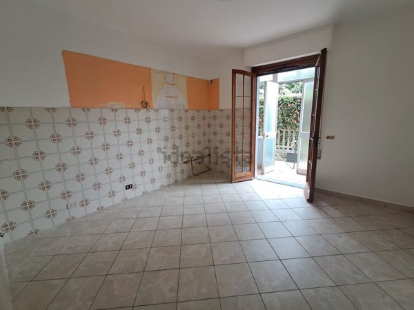 casa indipendente in vendita a Viareggio