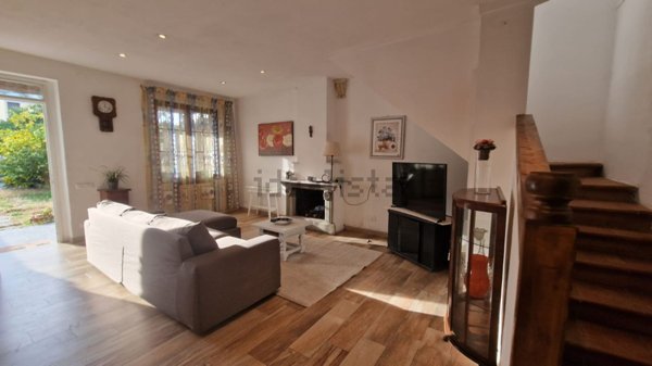 pentavano in vendita a Viareggio in zona Torre del Lago