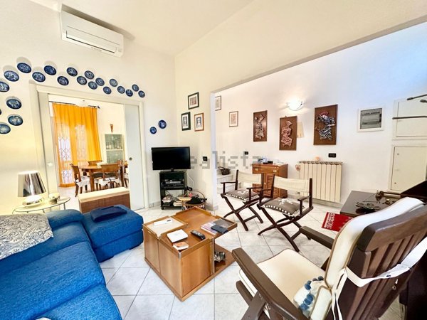 casa indipendente in vendita a Viareggio in zona Centro Storico