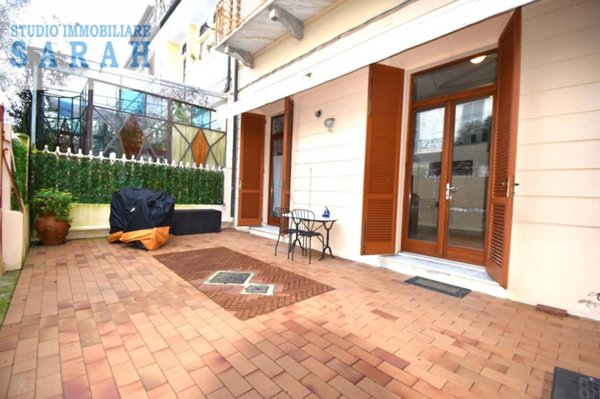 appartamento in vendita a Viareggio in zona Centro Storico