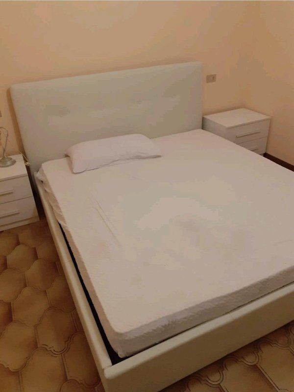 casa indipendente in vendita a Viareggio