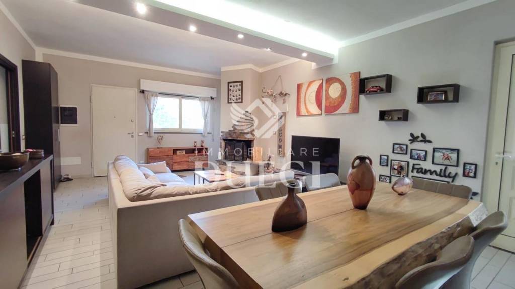 appartamento in vendita a Viareggio