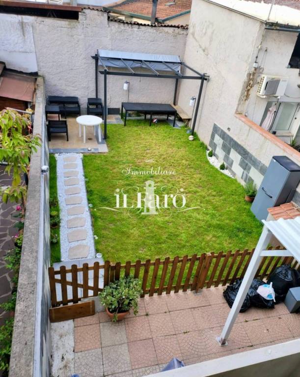 casa indipendente in vendita a Viareggio