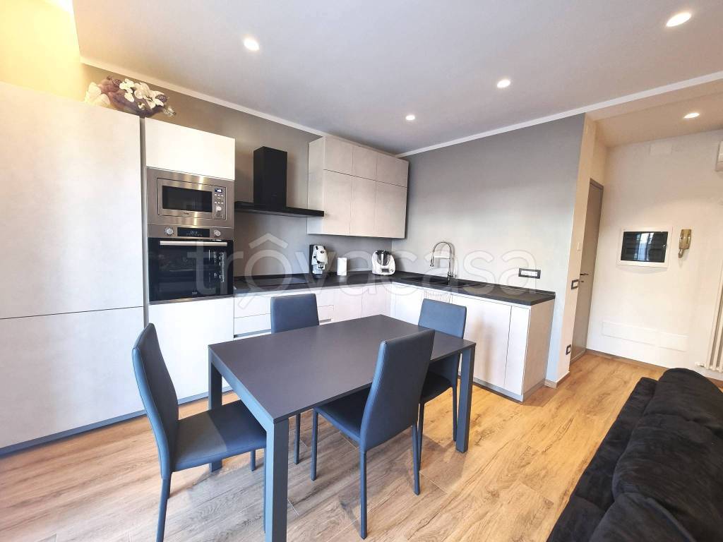 appartamento in vendita a Viareggio in zona Marco Polo