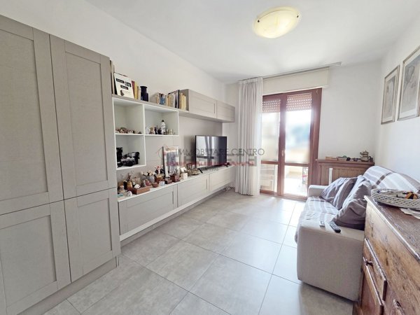 appartamento in vendita a Viareggio in zona Campo d'Aviazione