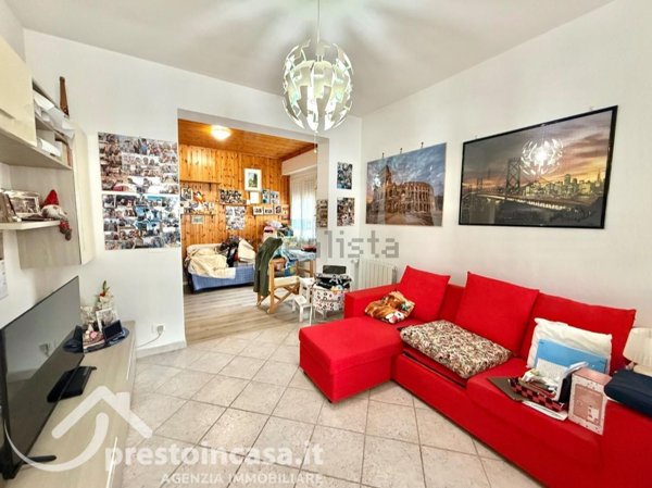 appartamento in vendita a Viareggio in zona Torre del Lago