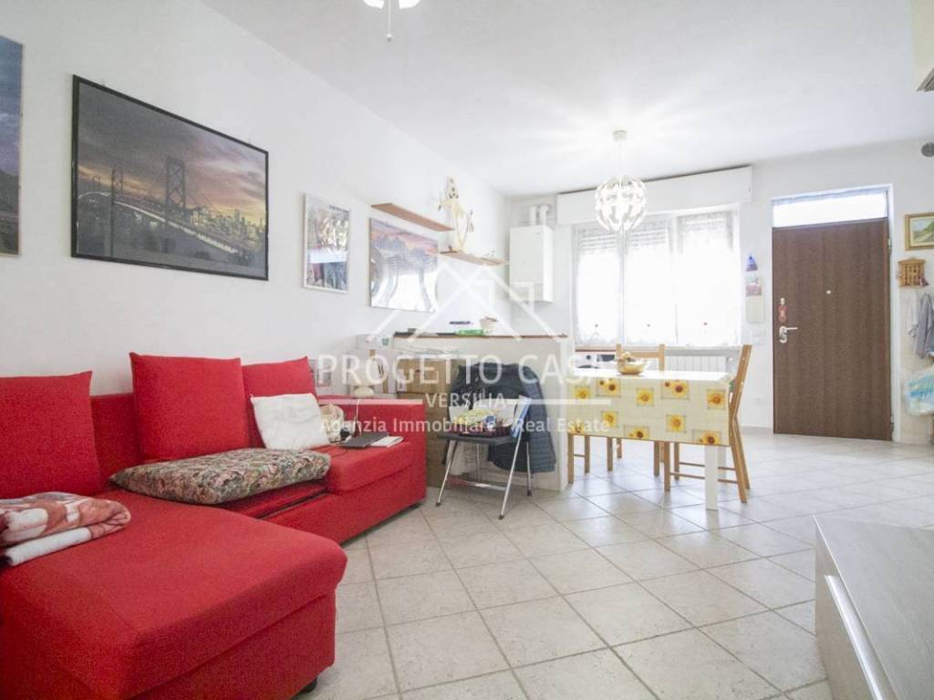 appartamento in vendita a Viareggio in zona Torre del Lago