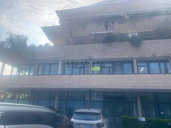 ufficio in vendita a Viareggio