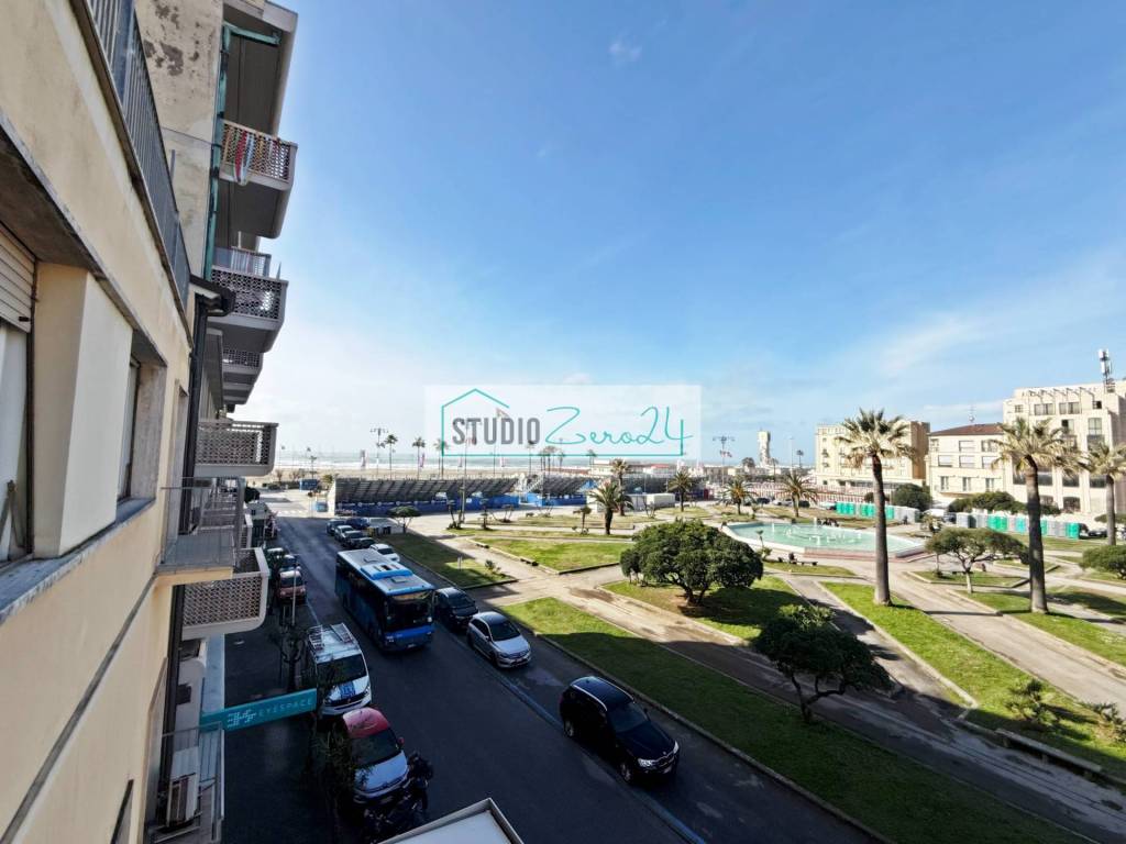 appartamento in vendita a Viareggio