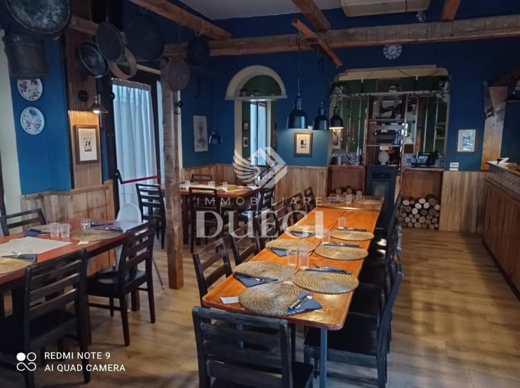 negozio in vendita a Viareggio in zona Centro Storico