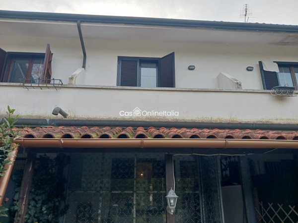 casa indipendente in vendita a Viareggio in zona Torre del Lago