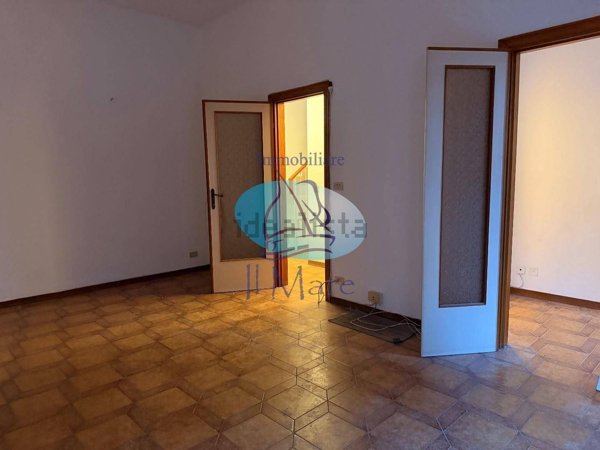 casa indipendente in vendita a Viareggio in zona Campo d'Aviazione